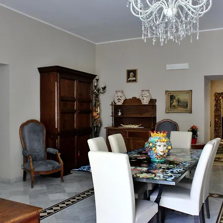 Apartment Il Barocco, 3 Bedrooms Deluxe 230mq2