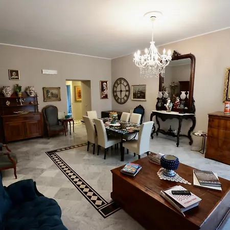 Il Barocco, 3 Bedrooms Deluxe 230mq2 Apartment